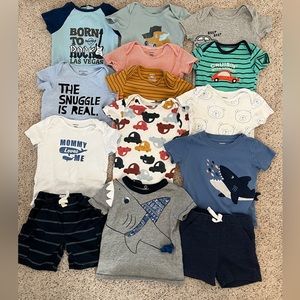 Baby boys bundle - 12 shirts and 2 shorts. Size 18 months